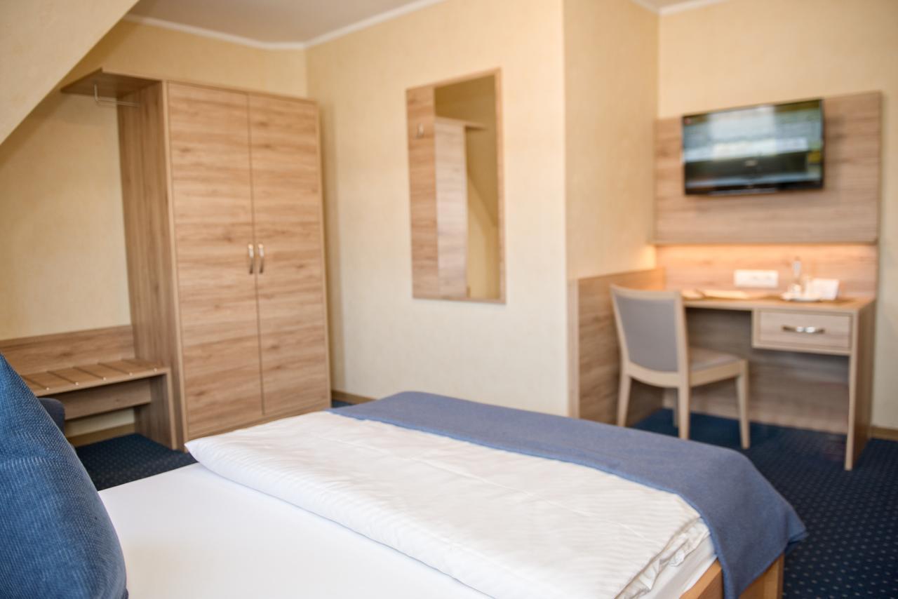 Single Room,1580452629:JPEG